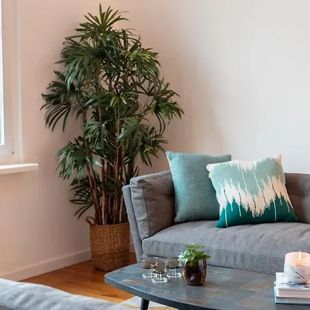 Super Cozy 2 Bedroom Apt Near Station * Anversa