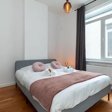 Appartamento Super Cozy 2 Bedroom Apt Near Station *